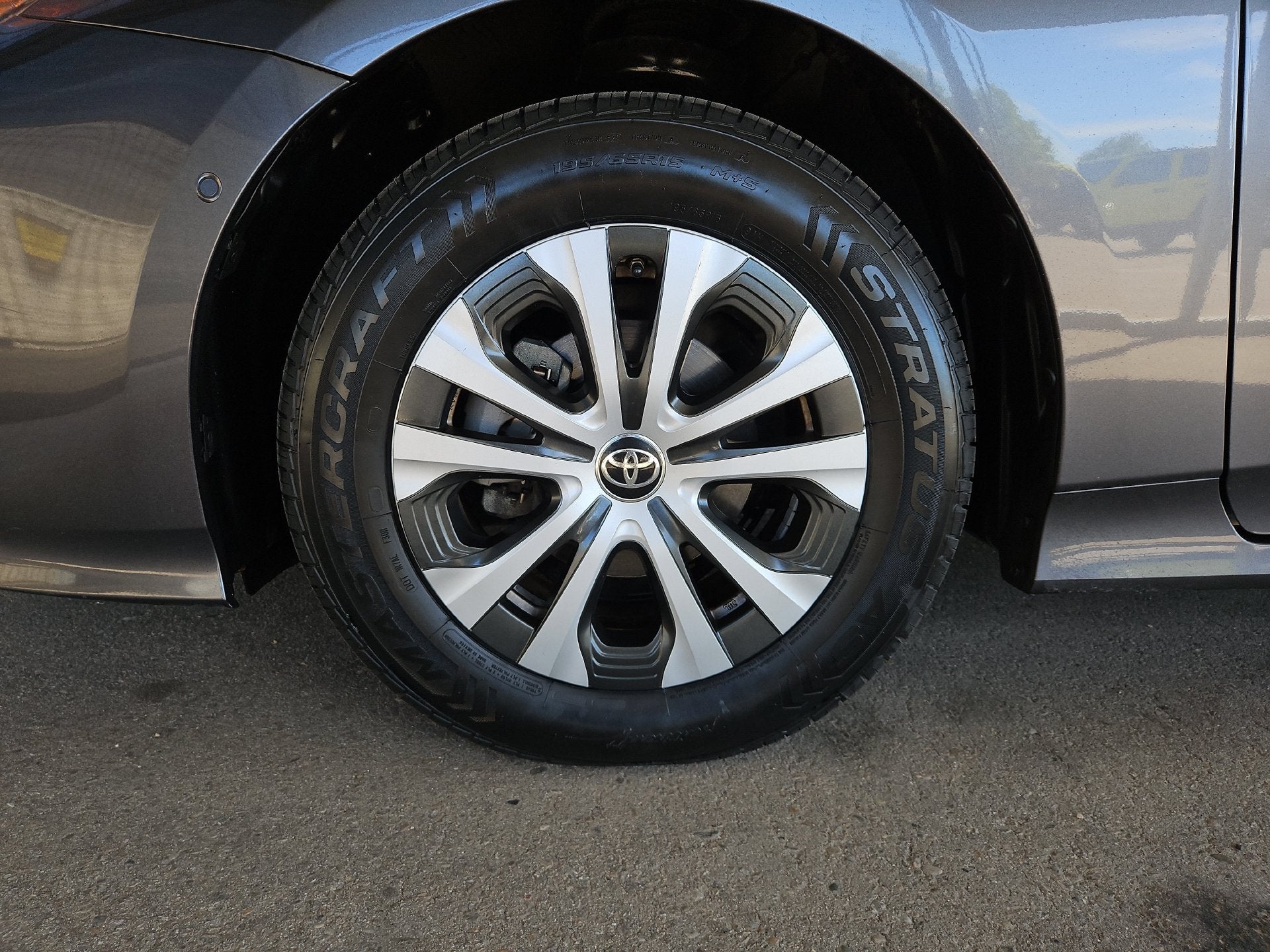 2020 Toyota Prius LE AWD-e