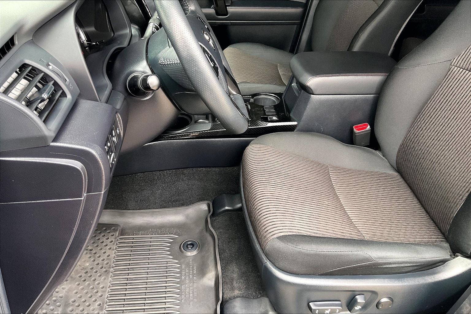 2024 Toyota 4Runner TRD Off-Road