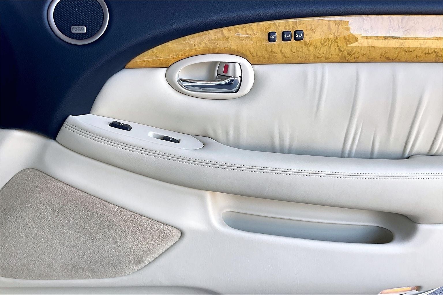 2003 Lexus SC 430