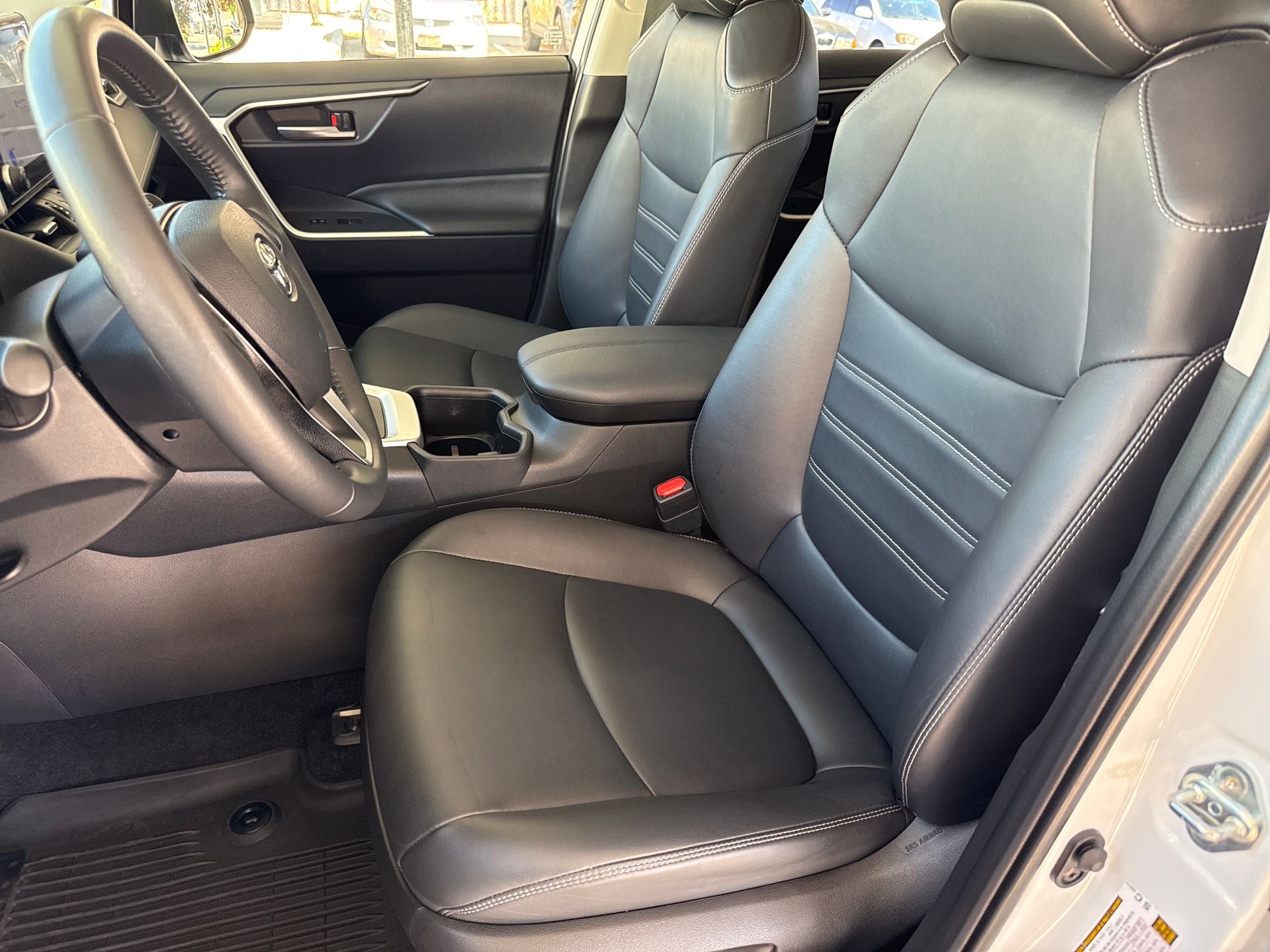 2025 Toyota RAV4 Hybrid XLE Premium