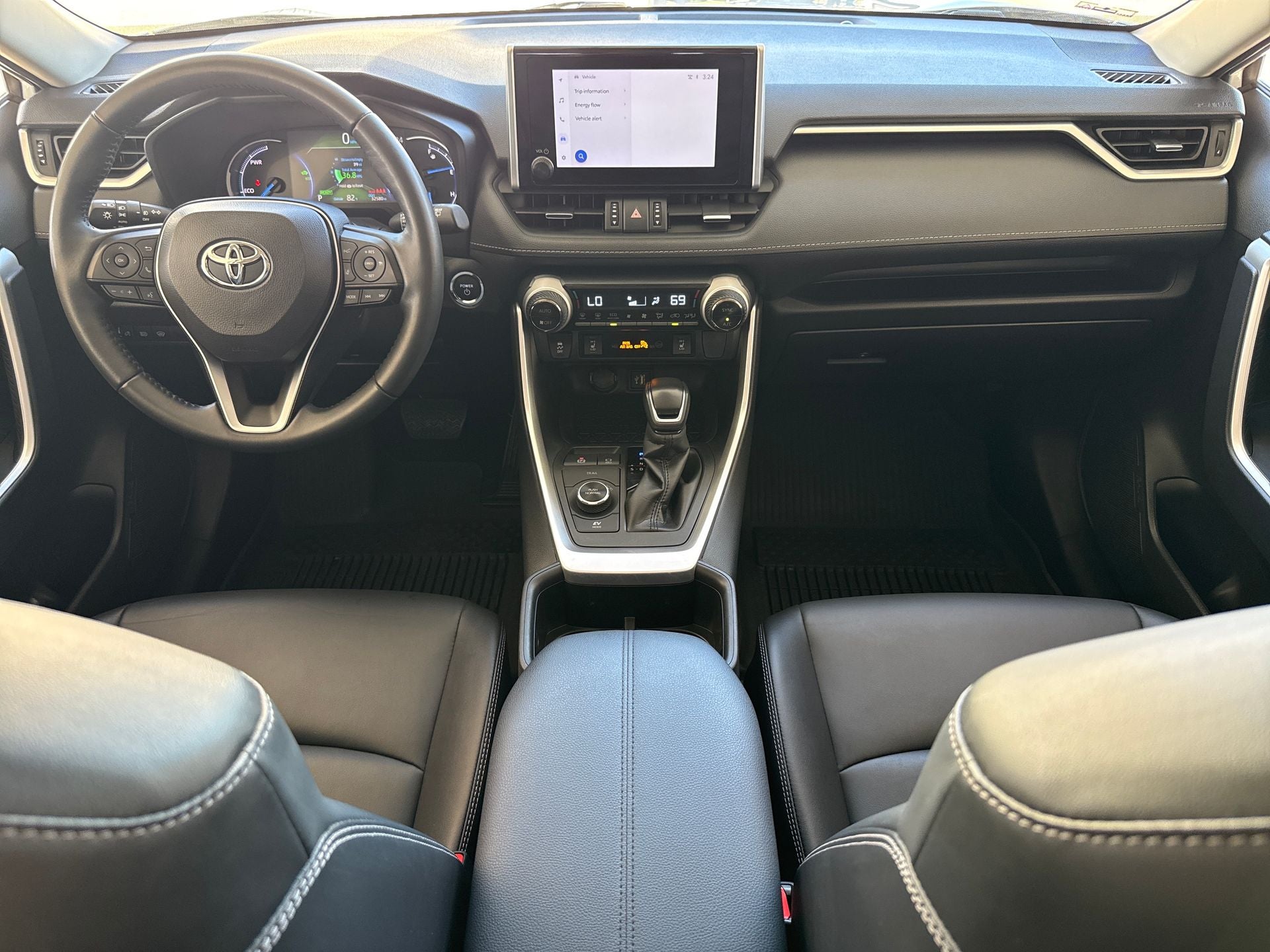2025 Toyota RAV4 Hybrid XLE Premium