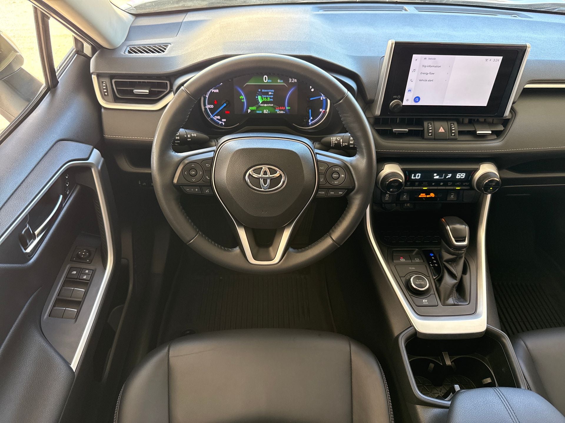 2025 Toyota RAV4 Hybrid XLE Premium
