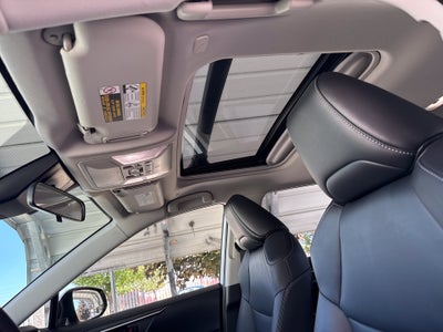 2025 Toyota RAV4 Hybrid XLE Premium