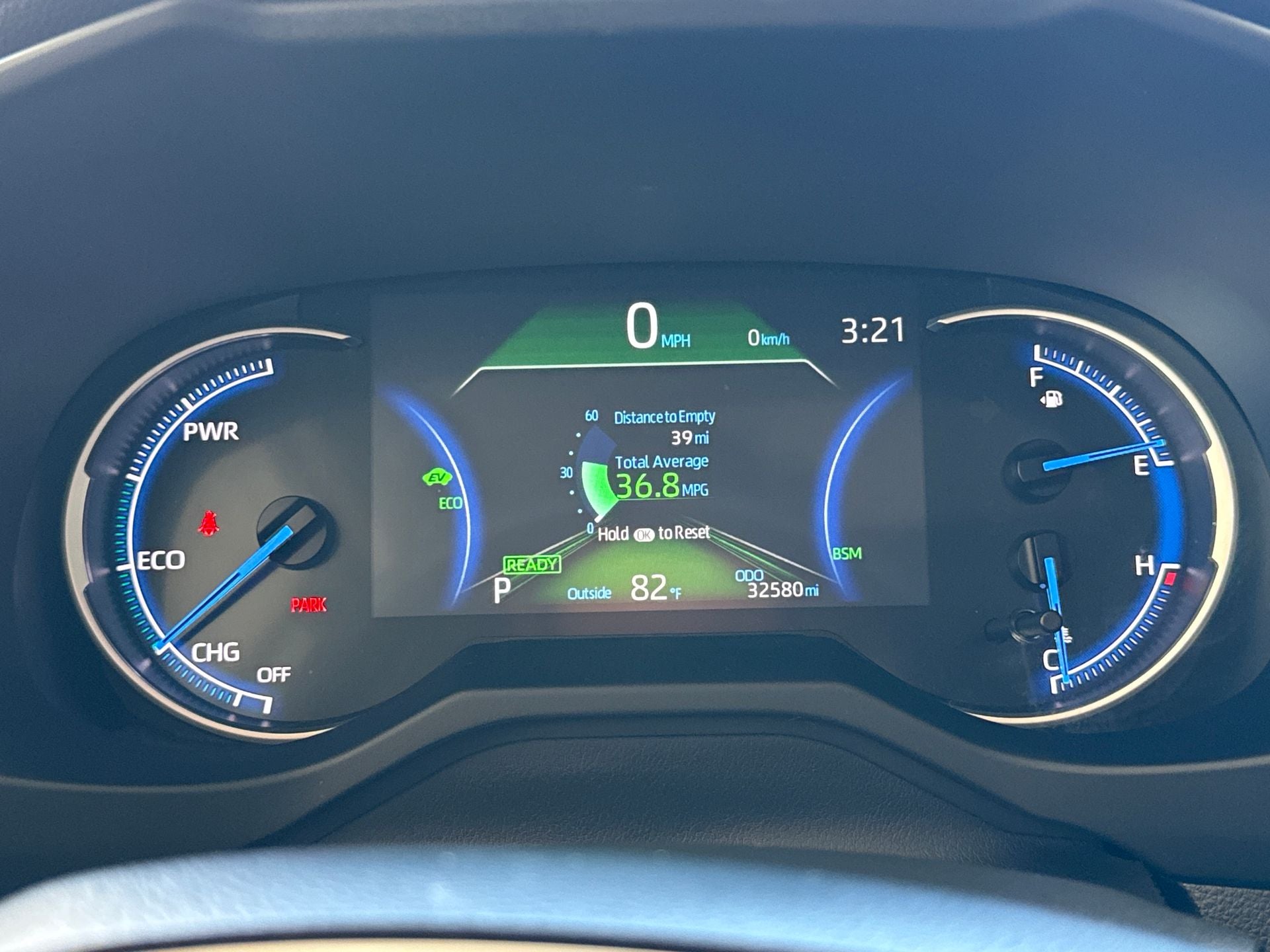 2025 Toyota RAV4 Hybrid XLE Premium