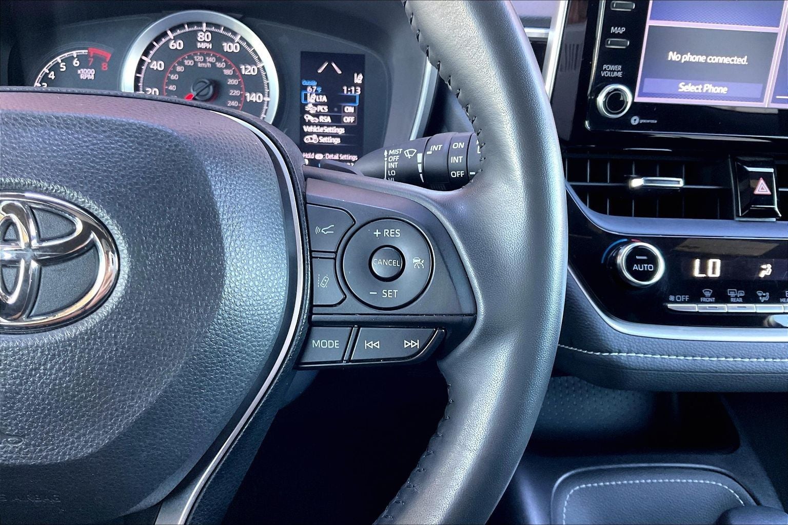 2022 Toyota Corolla Hatchback SE Nightshade Edition