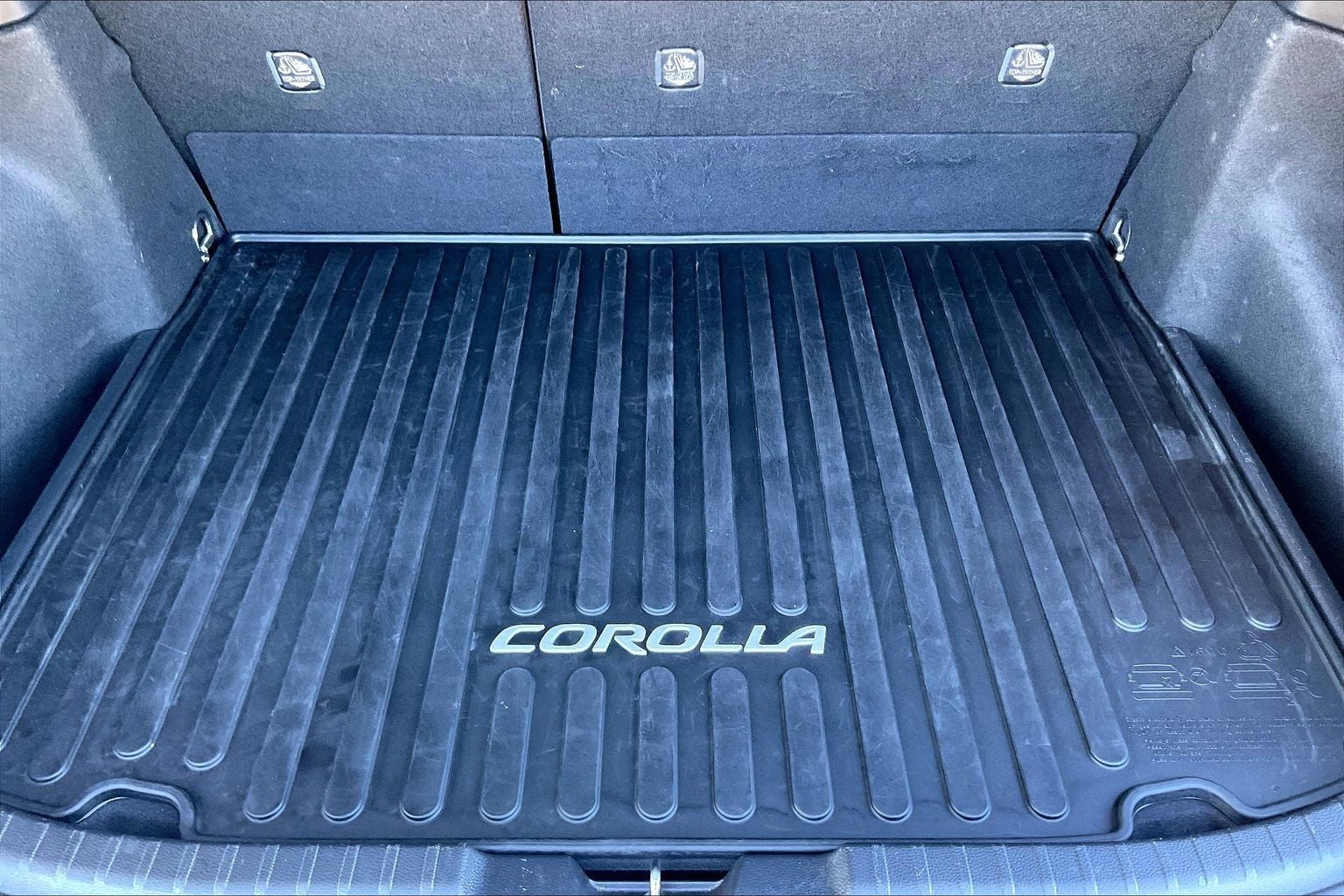 2022 Toyota Corolla Hatchback SE Nightshade Edition