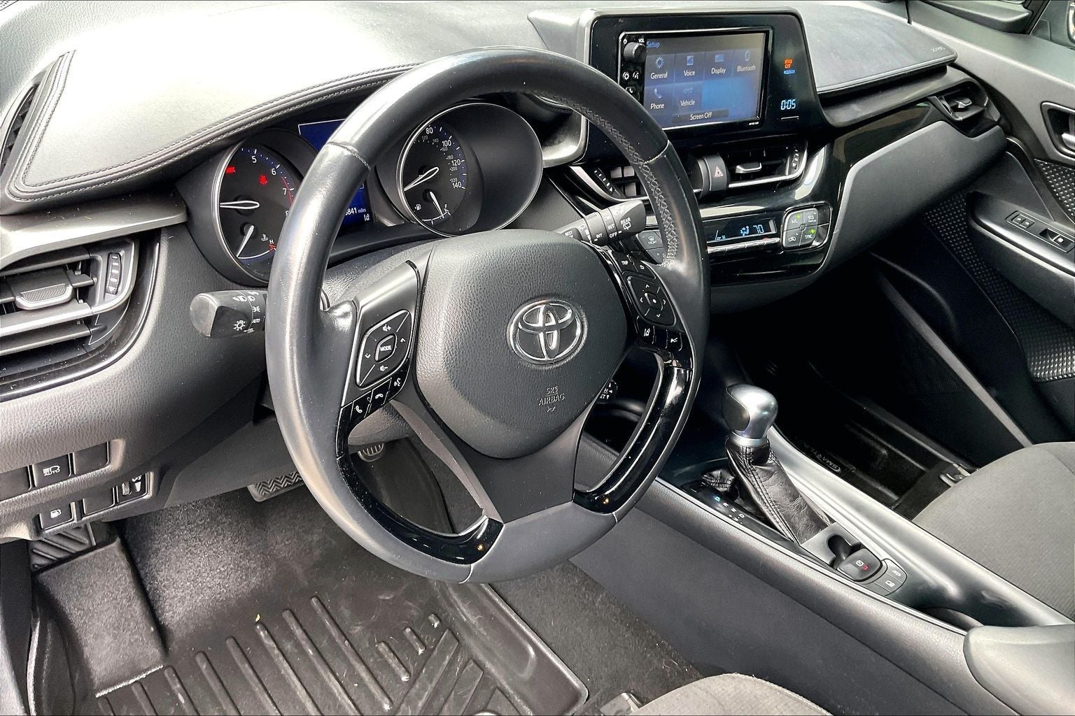2018 Toyota C-HR XLE