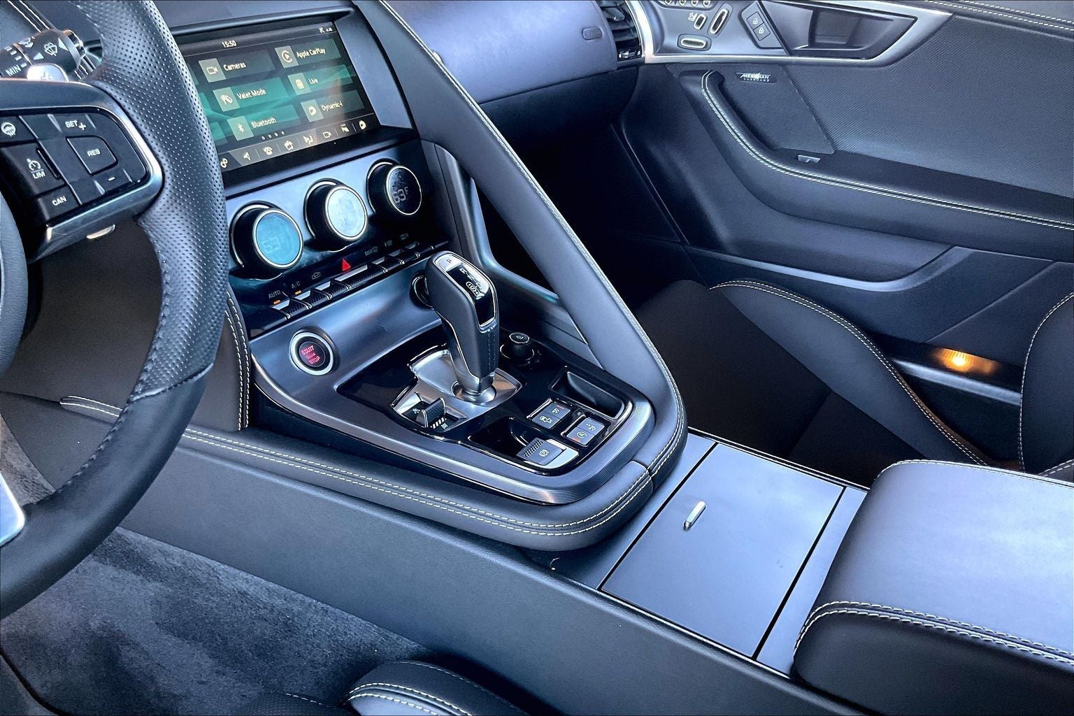 2023 Jaguar F-TYPE R