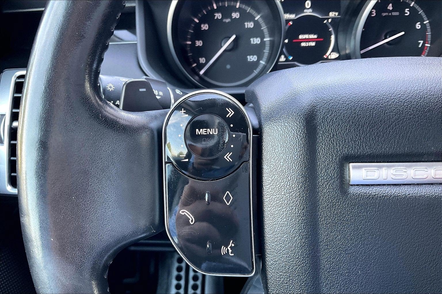 2020 Land Rover Discovery SE