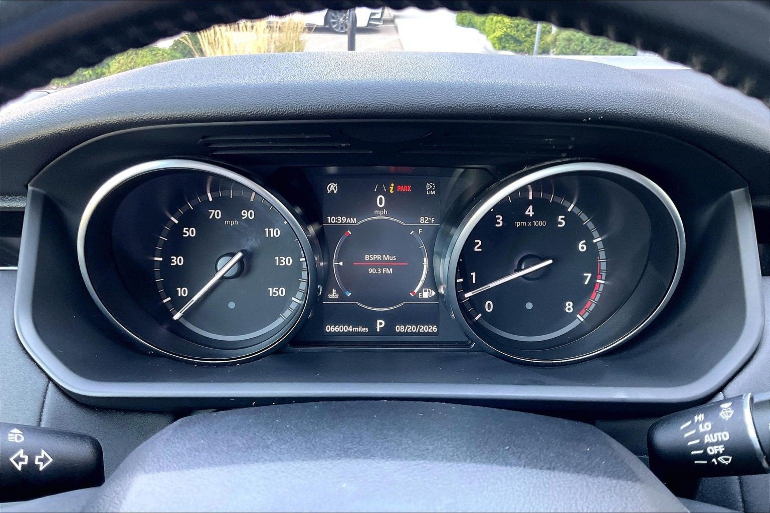 2020 Land Rover Discovery SE