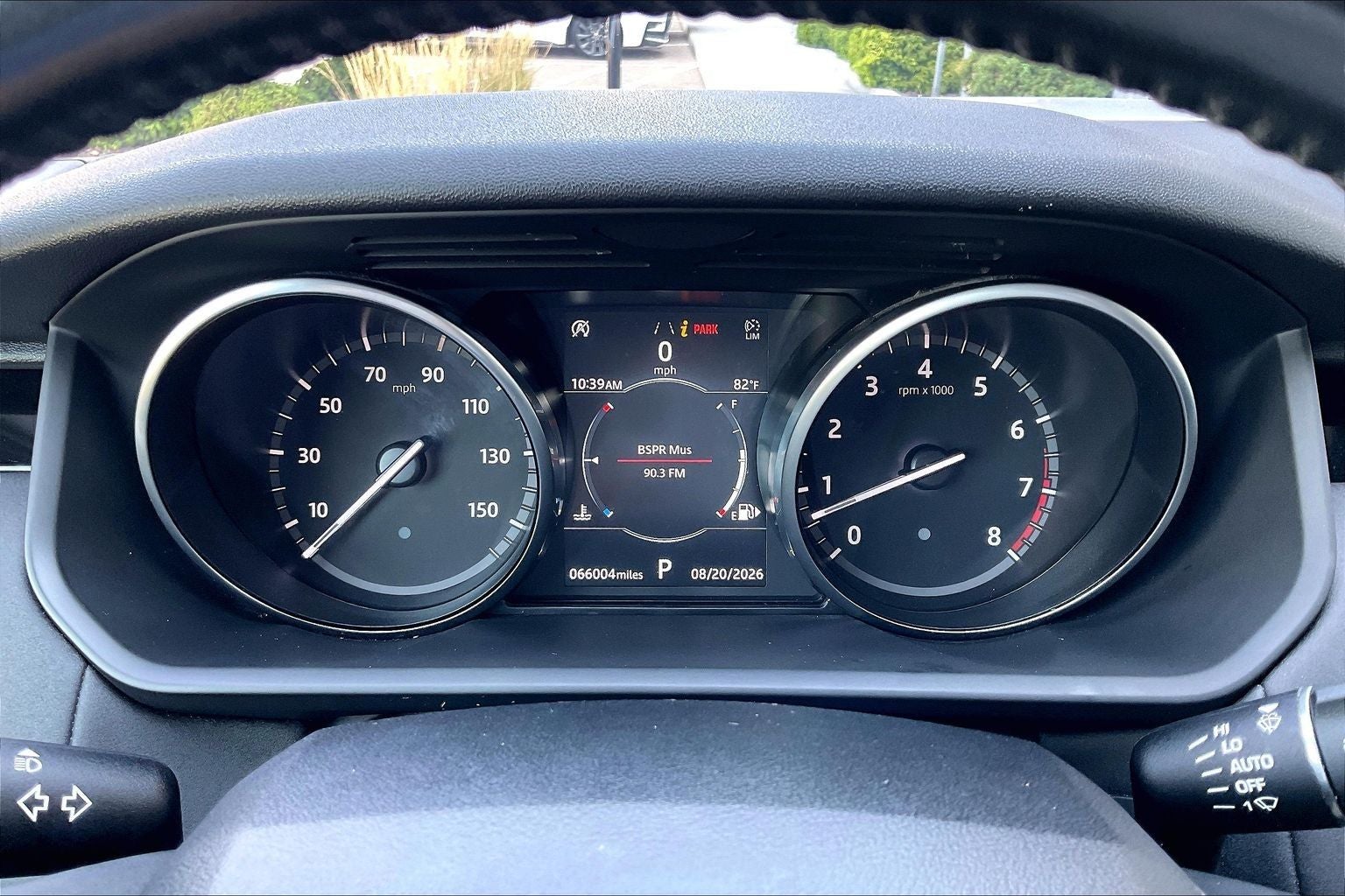 2020 Land Rover Discovery SE