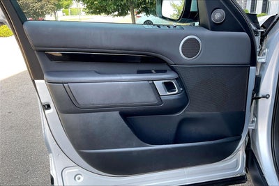 2020 Land Rover Discovery SE