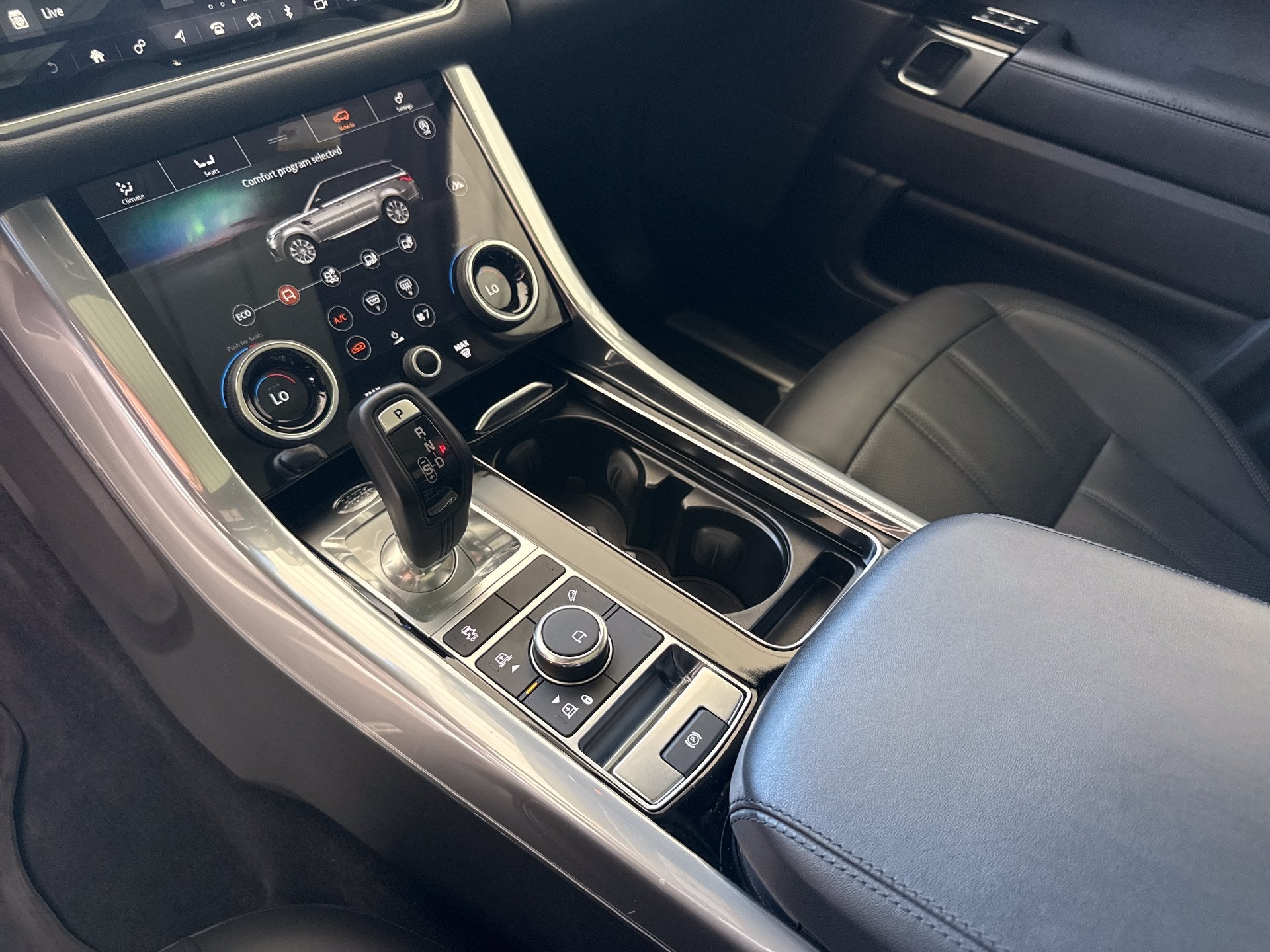 2022 Land Rover Range Rover Sport HSE Silver Edition