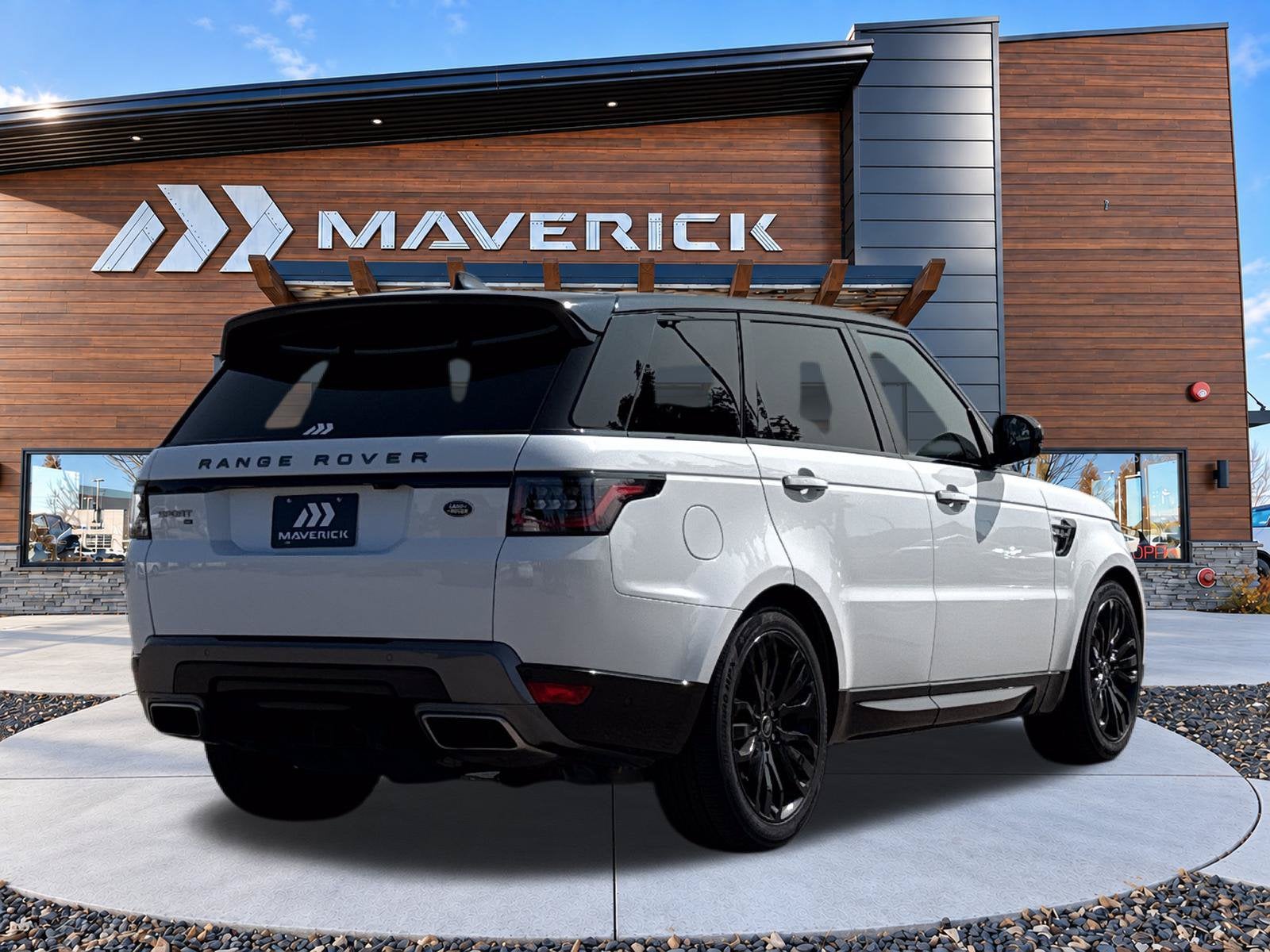 2022 Land Rover Range Rover Sport HSE Silver Edition
