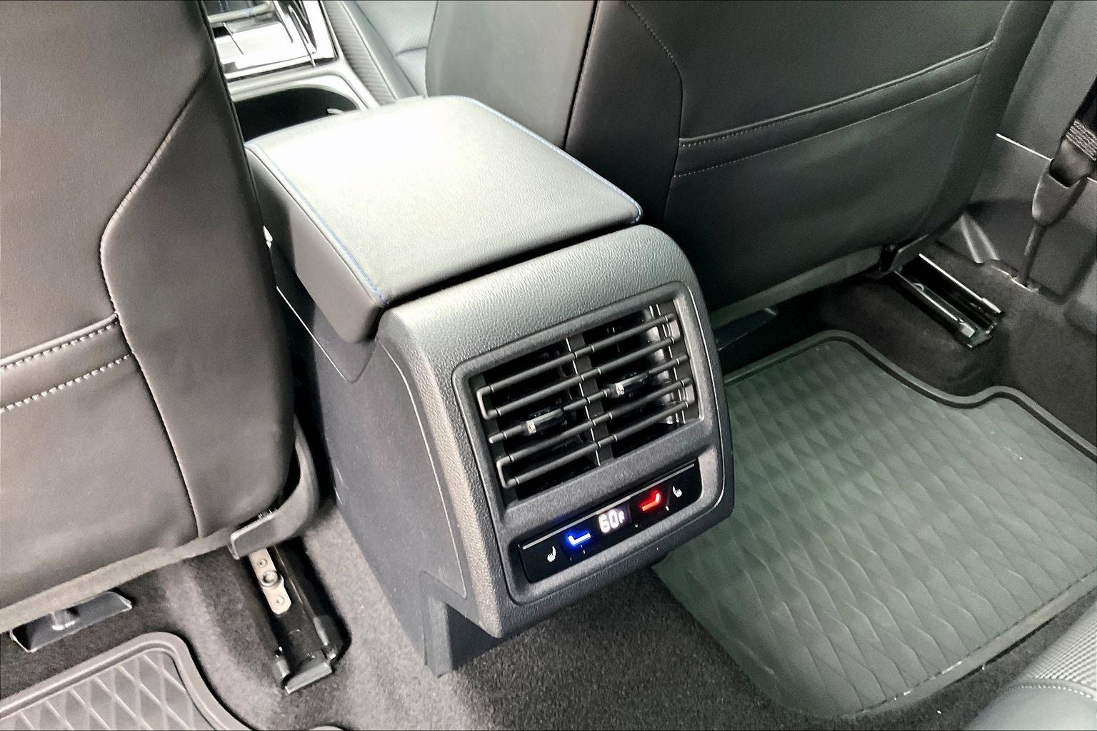 2024 Volkswagen Golf R 2.0T