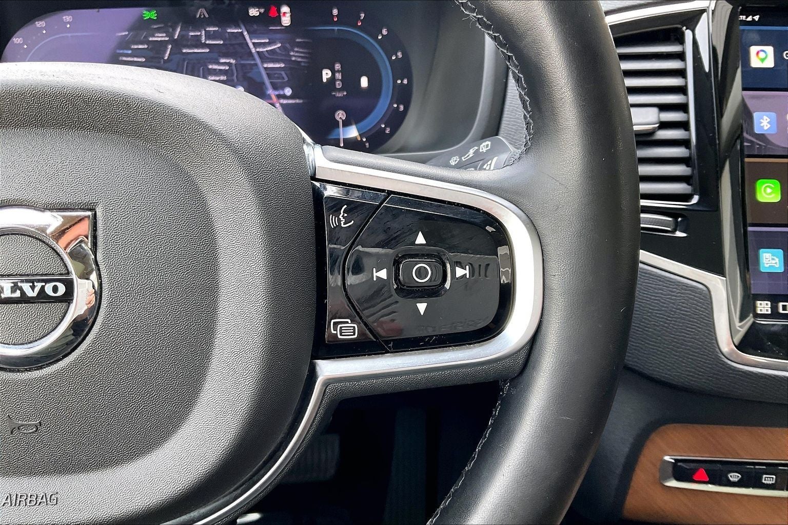 2024 Volvo XC90 B6 Plus Bright Theme 6-Seater
