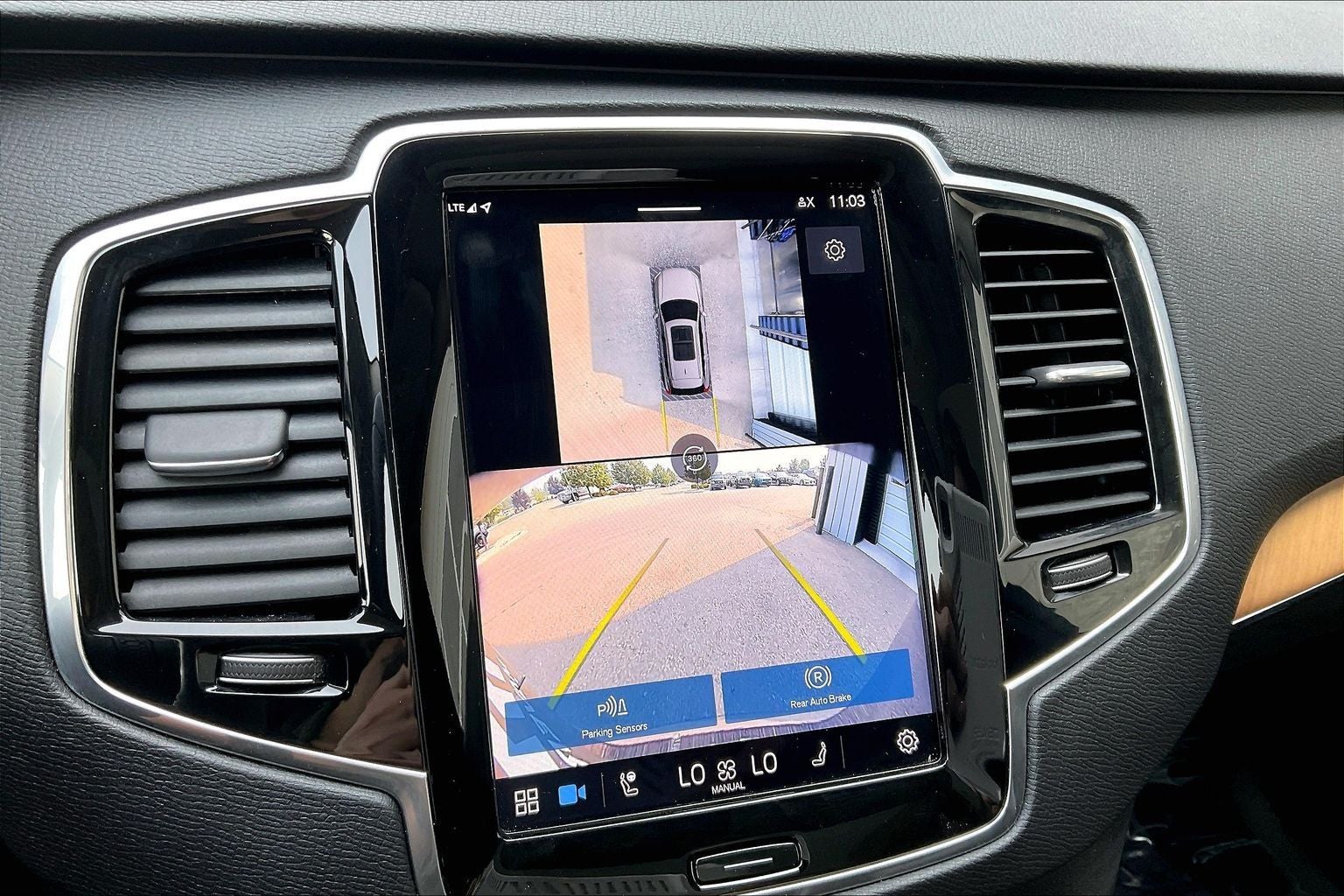 2024 Volvo XC90 B6 Plus Bright Theme 6-Seater