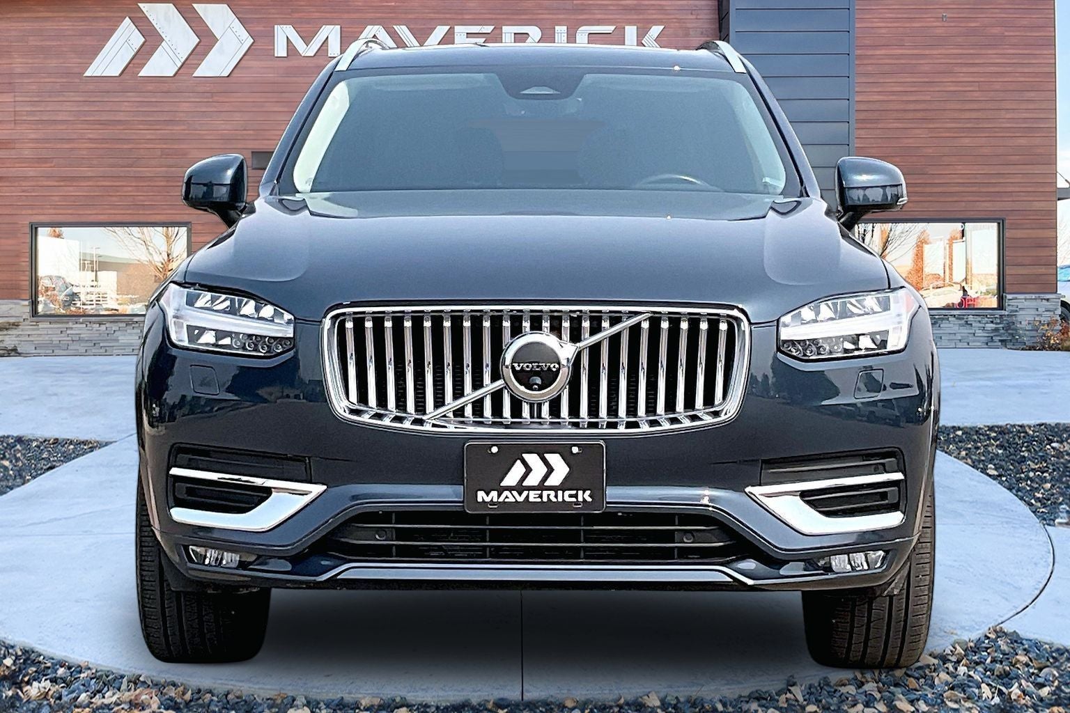2024 Volvo XC90 B6 Plus Bright Theme 6-Seater