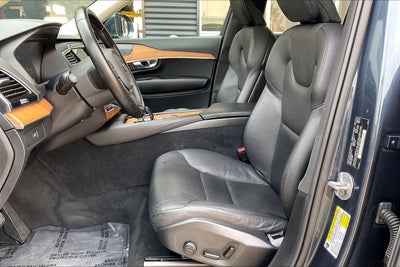 2024 Volvo XC90 B6 Plus Bright Theme 6-Seater