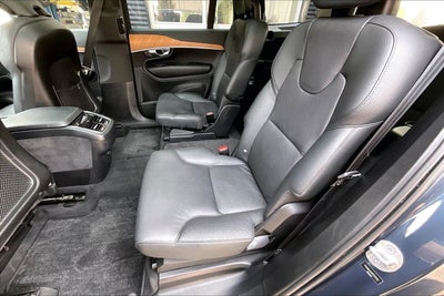2024 Volvo XC90 B6 Plus Bright Theme 6-Seater