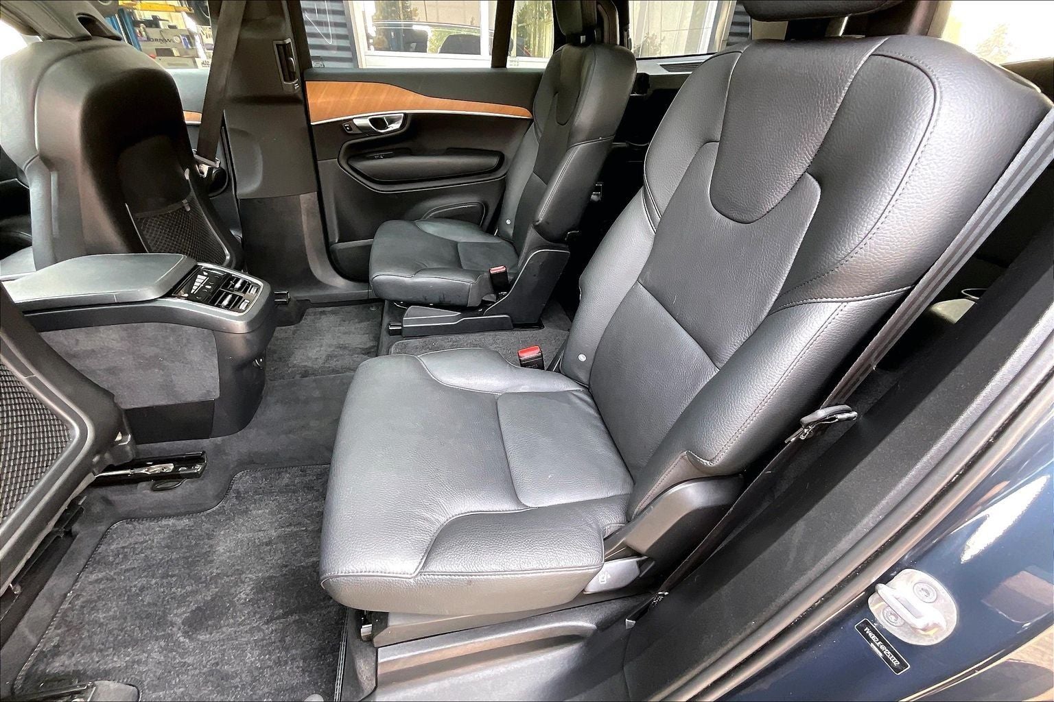 2024 Volvo XC90 B6 Plus Bright Theme 6-Seater