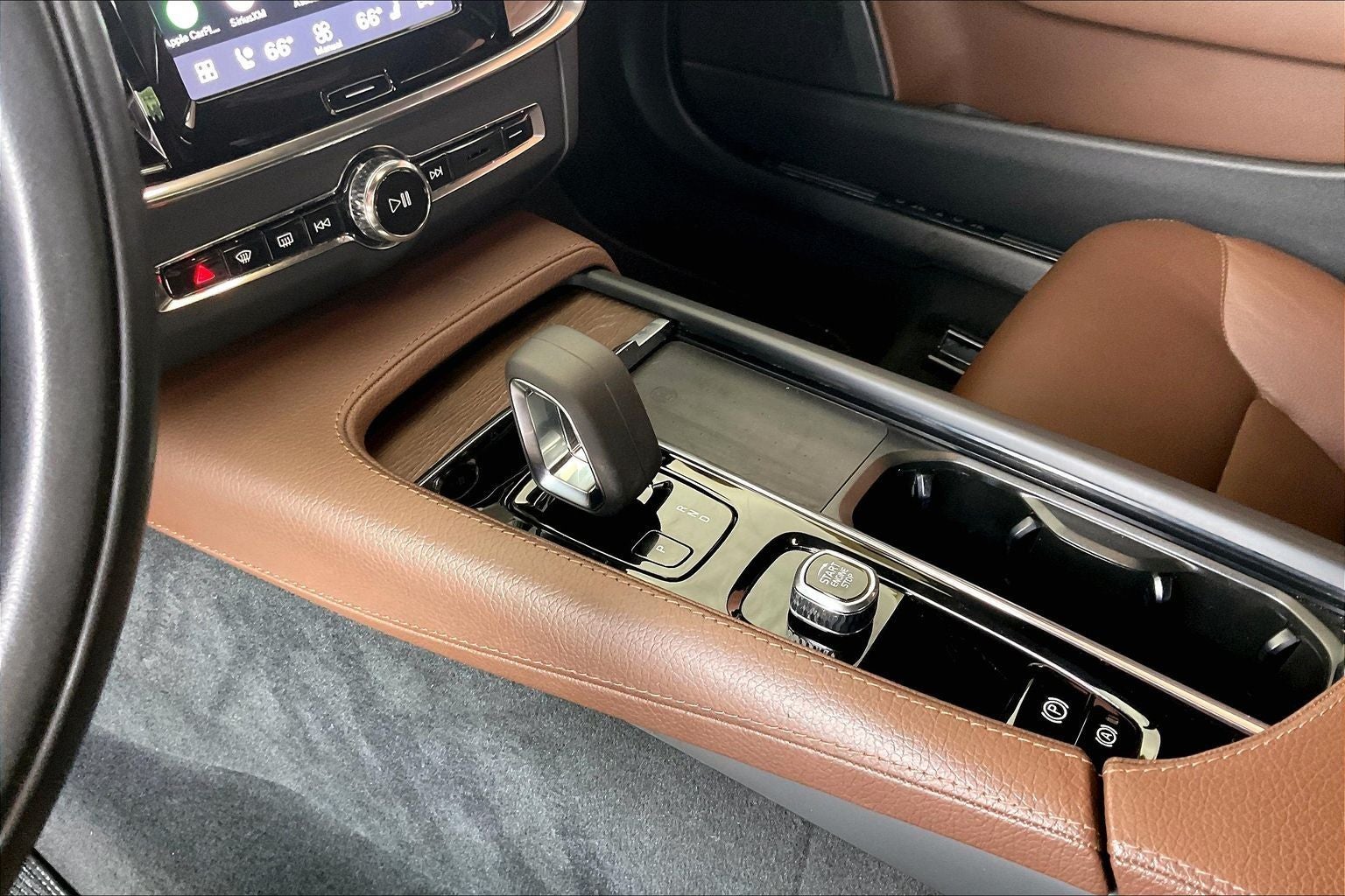 2022 Volvo V90 Cross Country B6