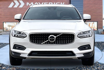 2022 Volvo V90 Cross Country B6