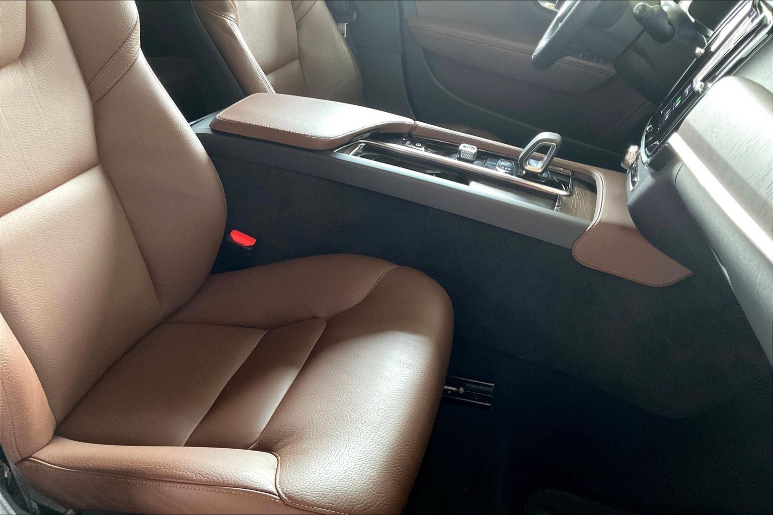 2022 Volvo V90 Cross Country B6