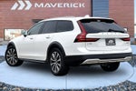 2022 Volvo V90 Cross Country B6