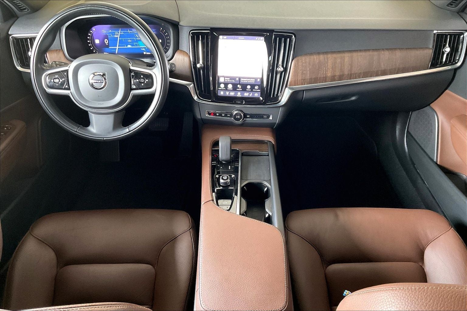2022 Volvo V90 Cross Country B6
