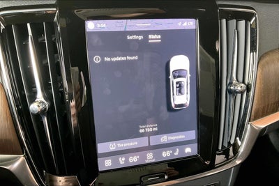 2022 Volvo V90 Cross Country B6