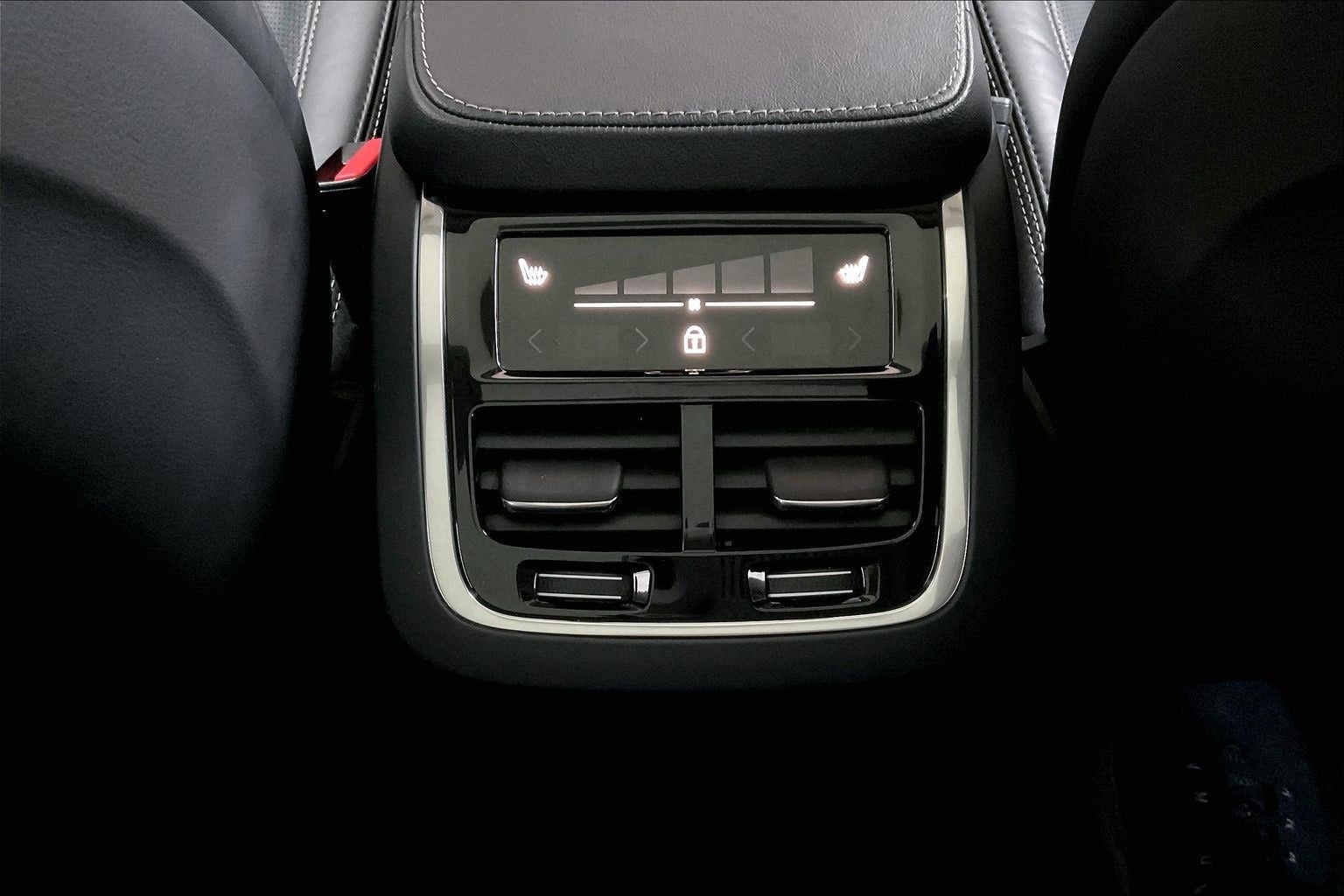 2022 Volvo XC90 T6 Inscription