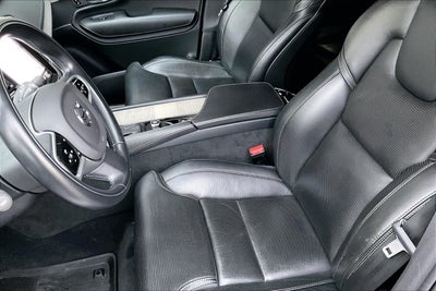 2022 Volvo XC90 T6 Inscription