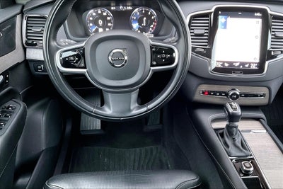 2022 Volvo XC90 T6 Inscription