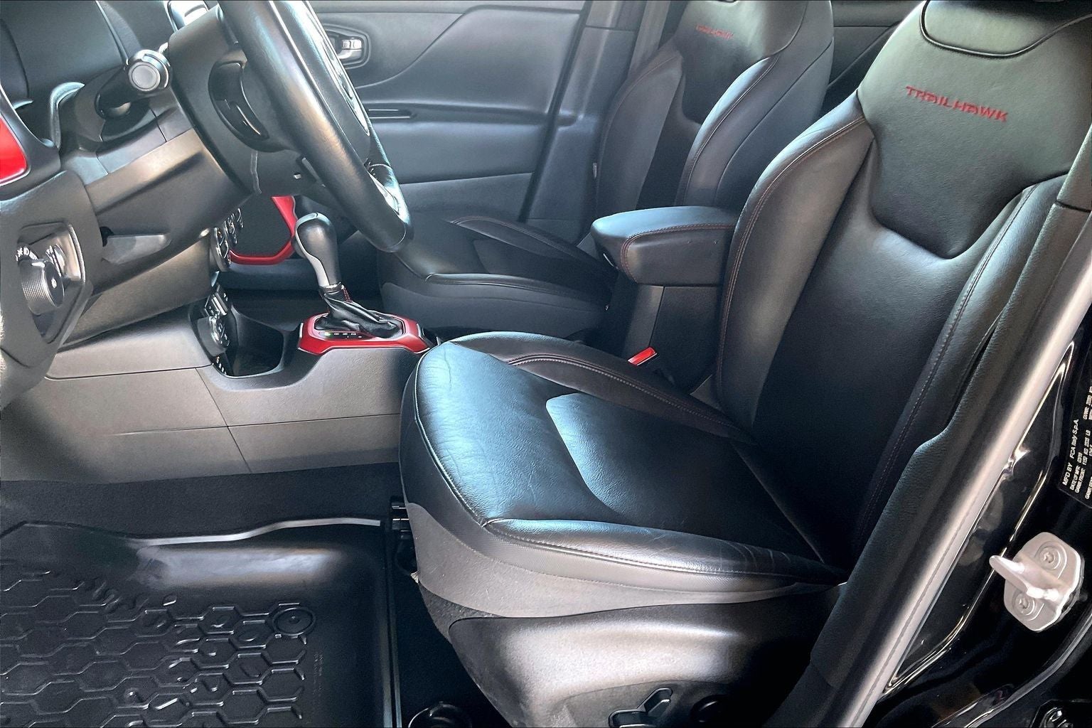 2016 Jeep Renegade Trailhawk