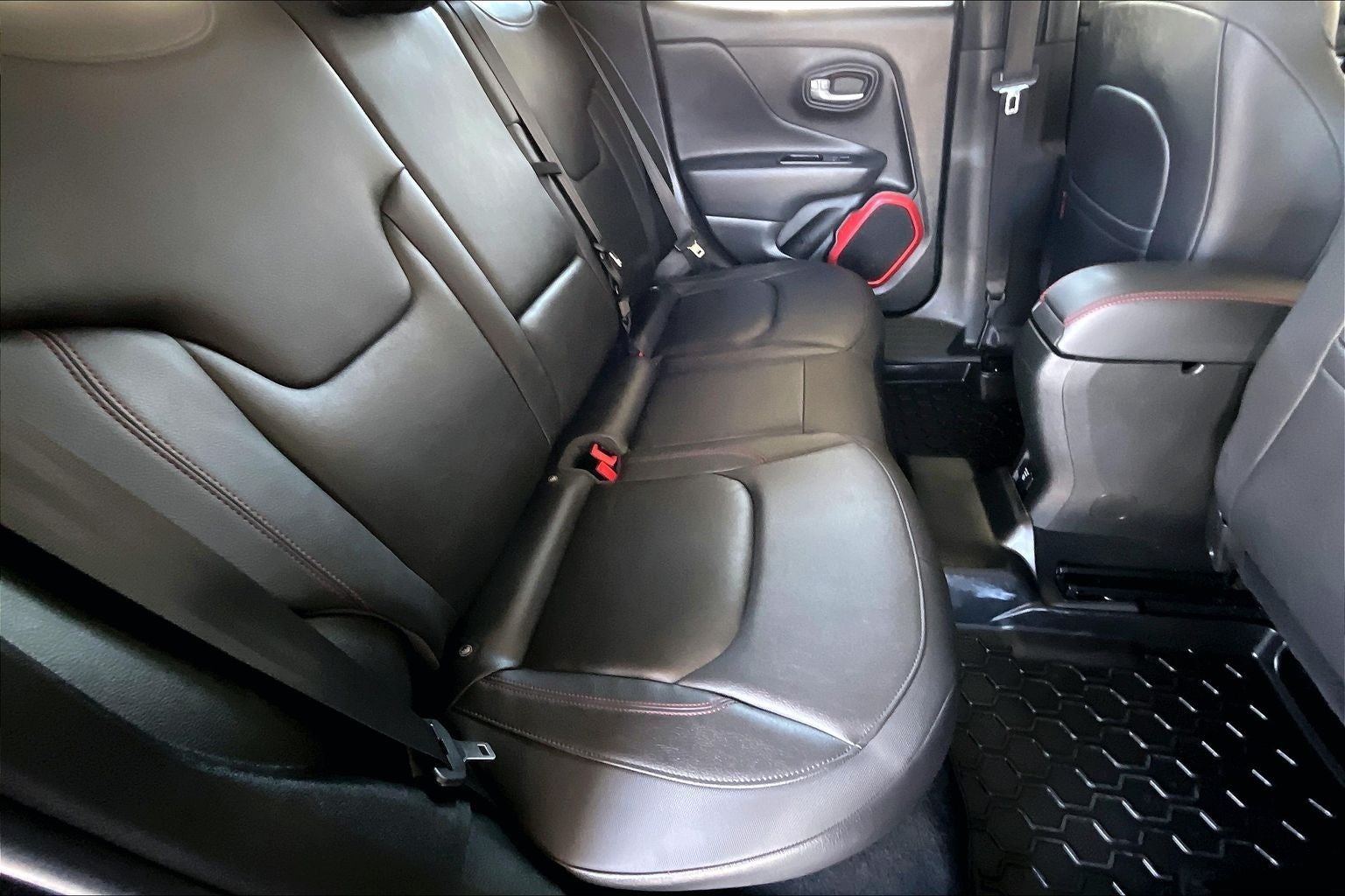 2016 Jeep Renegade Trailhawk